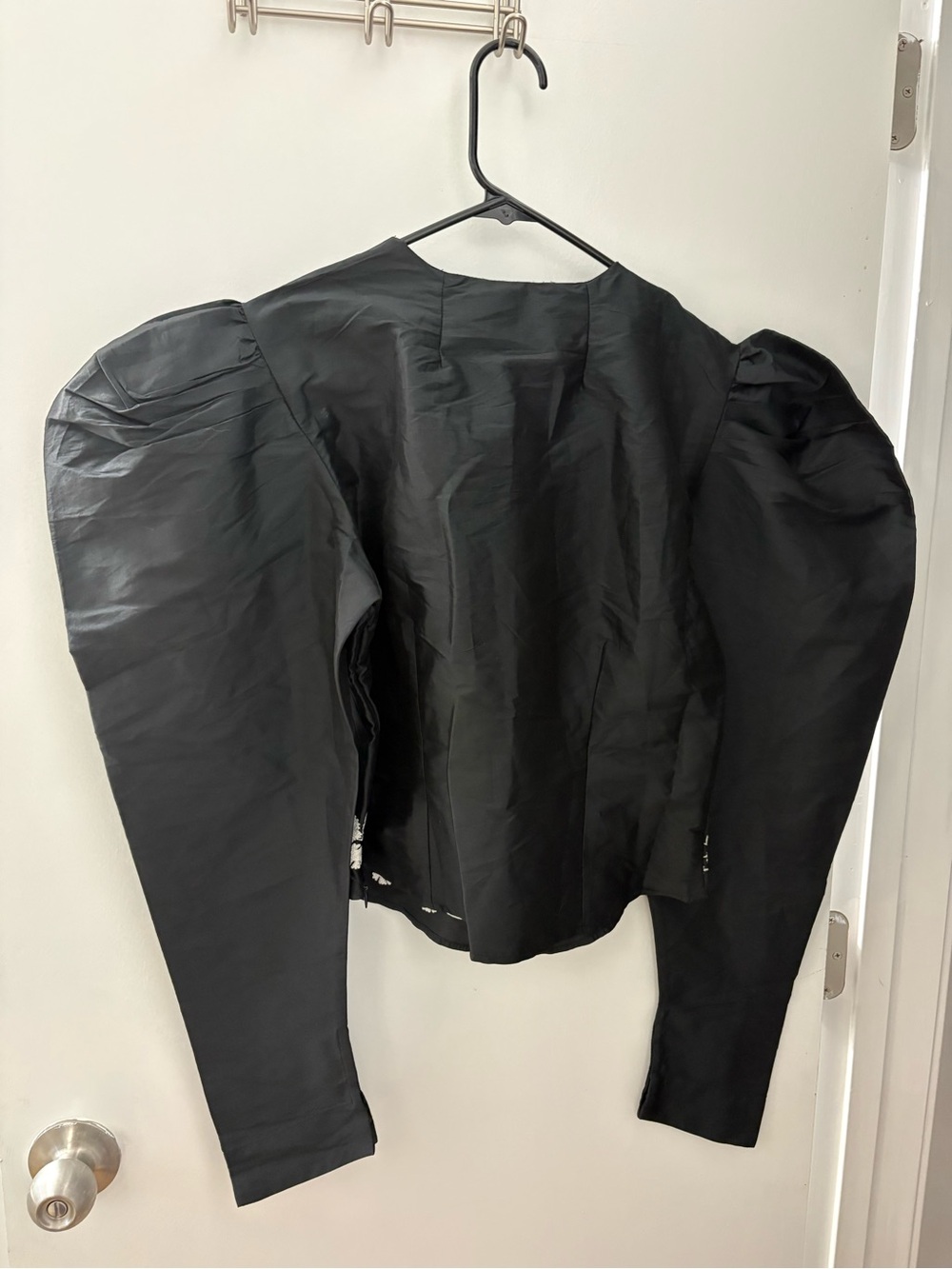 BATSHEVA puff sleeve top - Picture 6 of 11